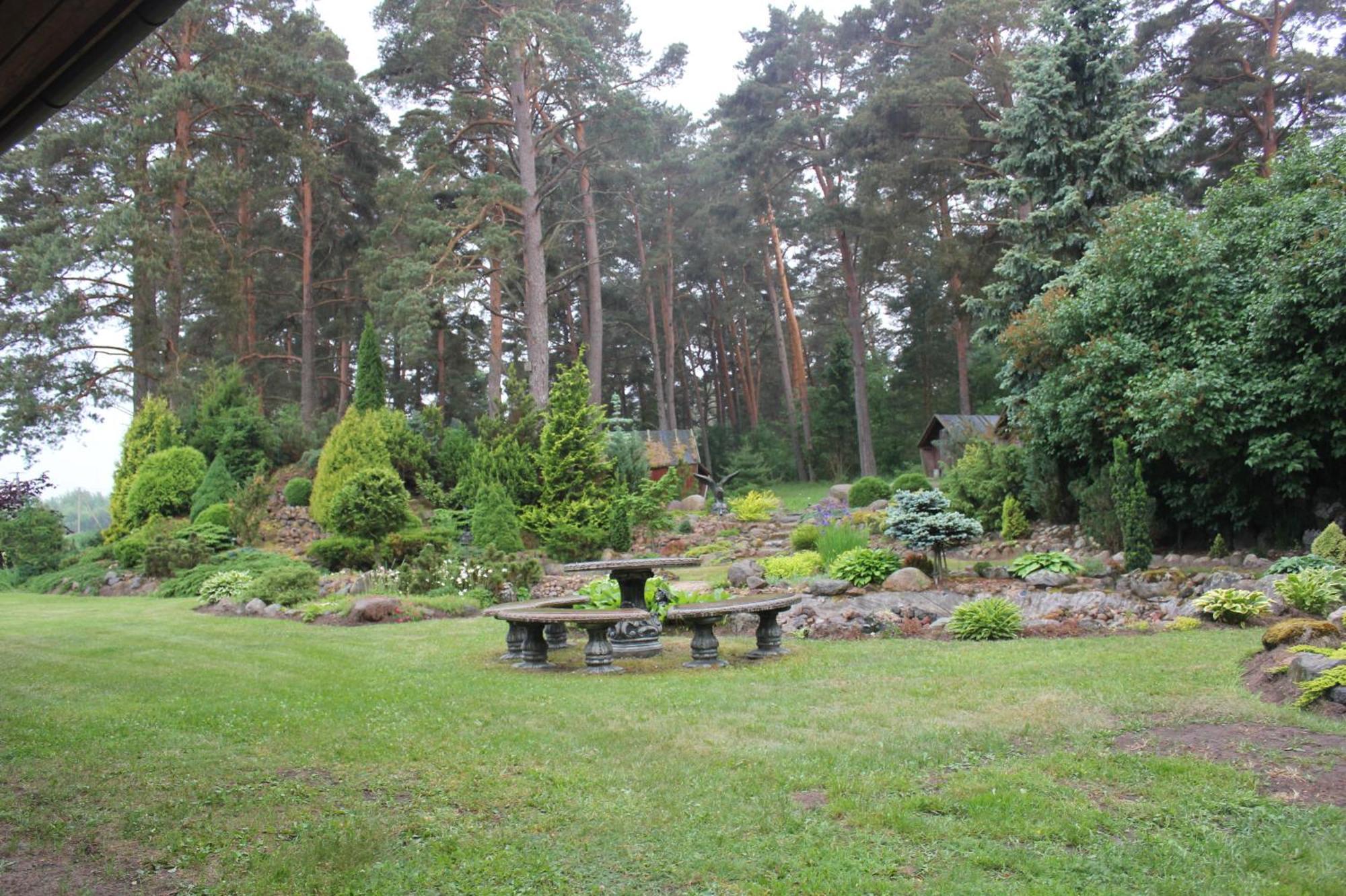 Krapi Guesthouse Treimani Exteriör bild