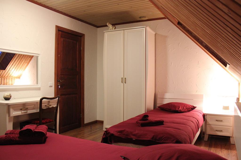 Krapi Guesthouse Treimani Rum bild