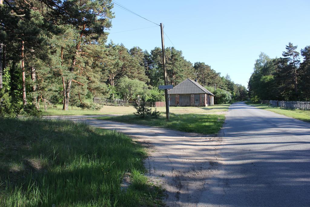 Krapi Guesthouse Treimani Exteriör bild