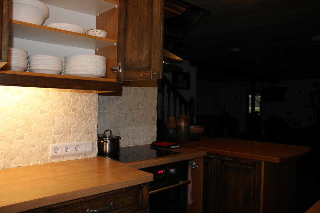 Krapi Guesthouse Treimani Rum bild