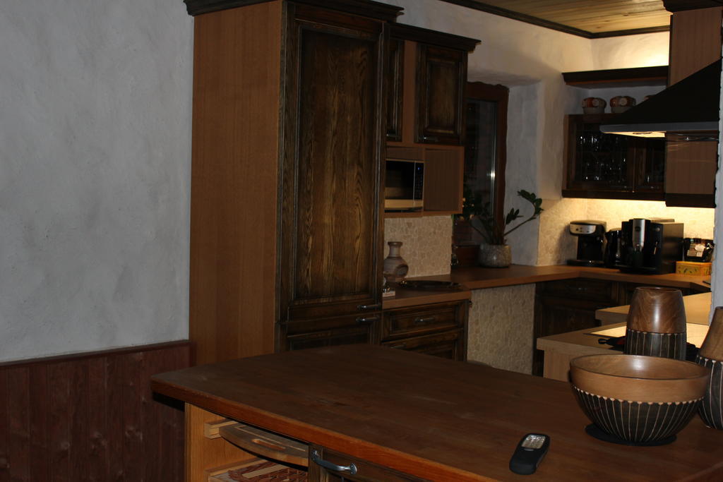 Krapi Guesthouse Treimani Rum bild