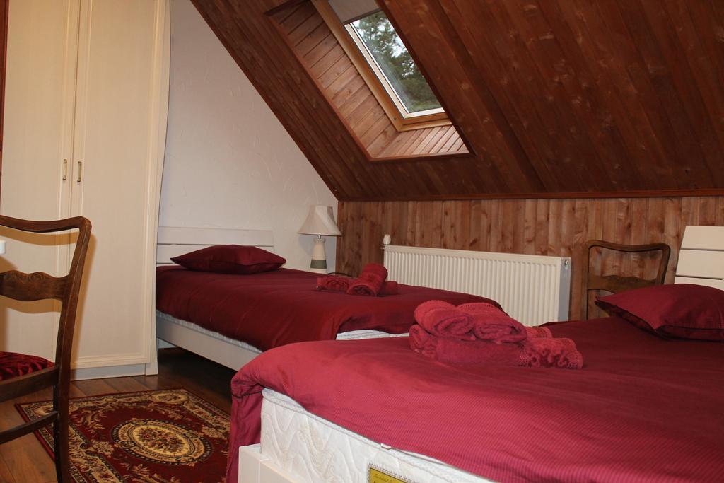 Krapi Guesthouse Treimani Exteriör bild