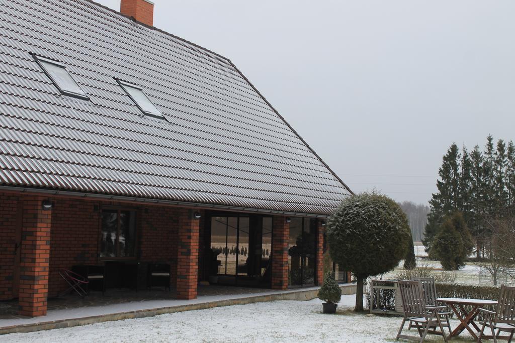 Krapi Guesthouse Treimani Exteriör bild